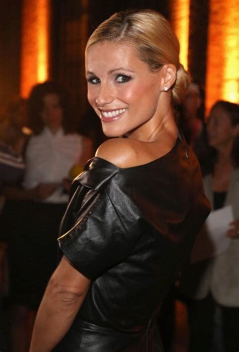 michelle hunziker 1990